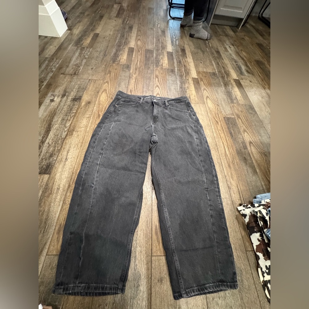 Women’s old navy barrel jeans
